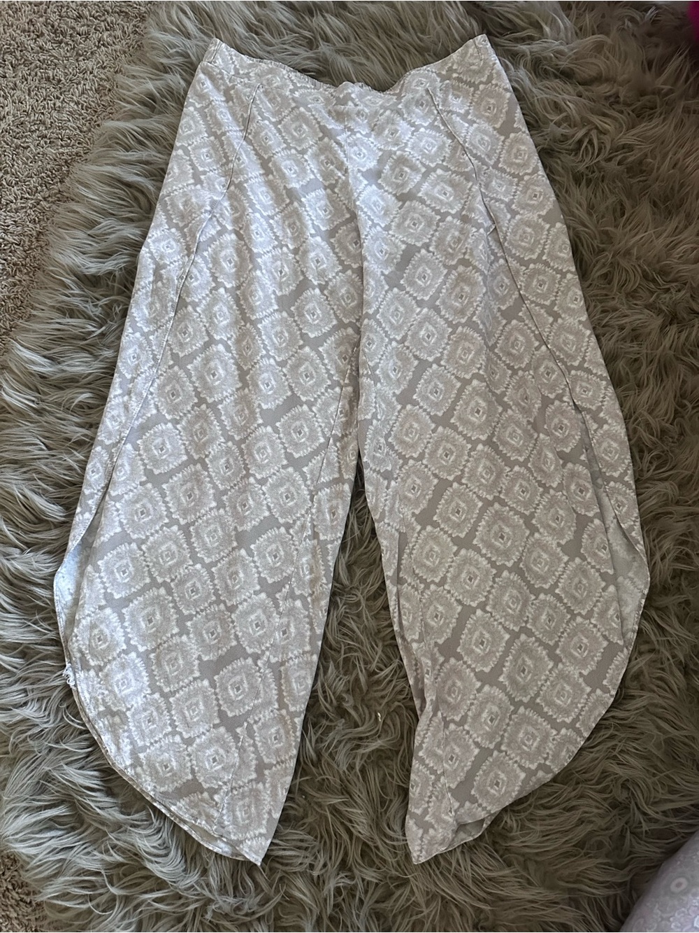 Women's White Patterned Cropped Harem Pants